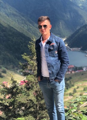 İsmail, 30, Türkiye Cumhuriyeti, Trabzon