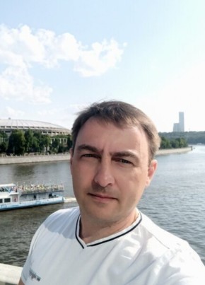 Руслан из Светлограда 47 лет