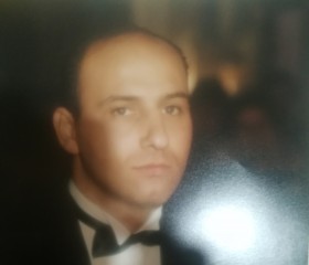 Luciano, 58, Florence