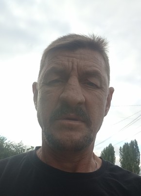 Игорь из Миллерово 51 год