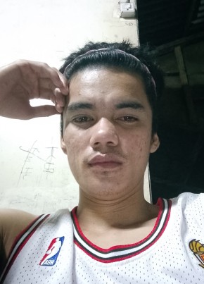 Enzo, 25, Pilipinas, Iloilo