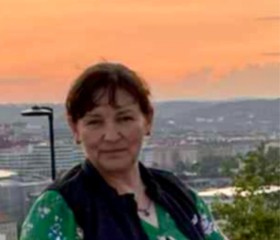 Lízo, 50, Prague
