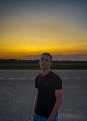 Влад, 18, Россия, Кизляр
