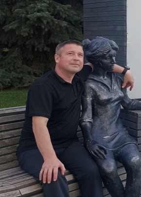 Михаил из Ливны 49 лет