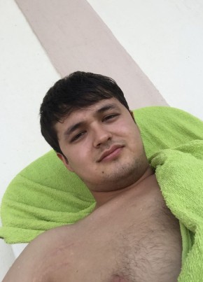 Искандер, 28, Россия, Санкт-Петербург