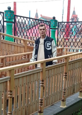 Дмитрий из Москвы 25 лет