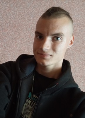 Андрей из Волхова 20 лет