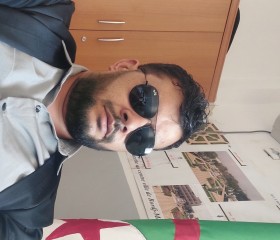 Zoubir, 33, Boumerdas
