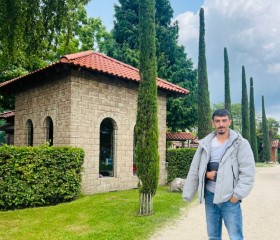 Amjad, 25, Brunsbuettel