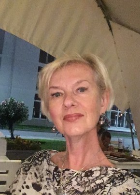 ELENA, 57, Russia, Moscow