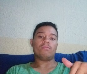 VITOR, 23 года, Goiânia