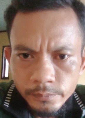 Wawan, 43, Indonesia, Poso