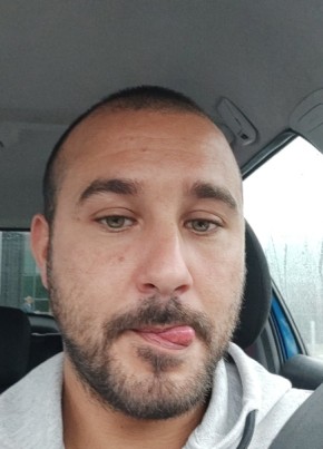 Mathias, 33, République Française, Brive-la-Gaillarde