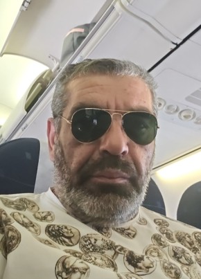 Artem из Красноярска 49 лет