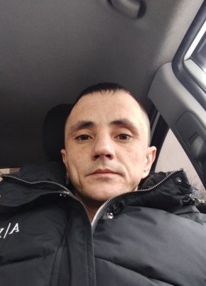 Данил из Новосибирска 33 года