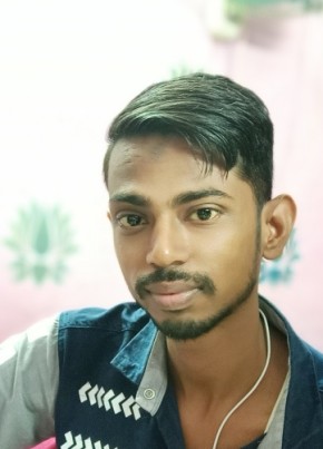 Nafeez Ahmad, 18, India, Ahmedabad