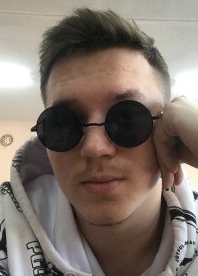 Олег из Южноуральска 19 лет