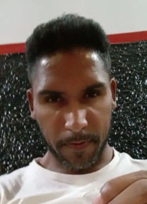 Sandro из Brasília 34 года