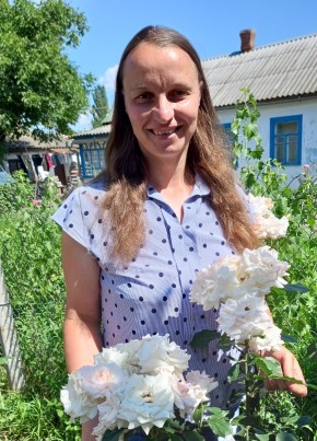 Валя, 37, Україна, Миколаїв
