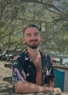 Андрей из Омска 36 лет