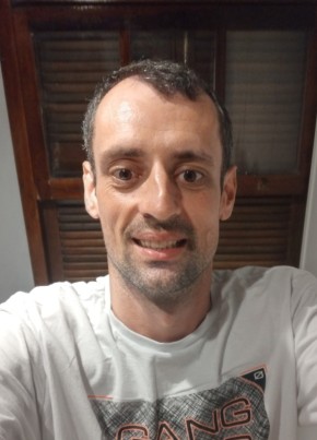 Gustavo Angelo, 36, República Federativa do Brasil, Tubarão