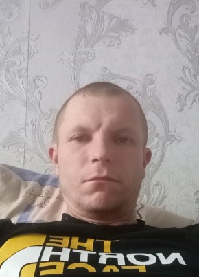 Максим, 38, Россия, Красногородское