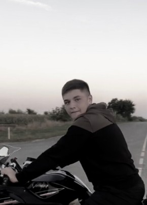 Igor из Chişinău 26 лет