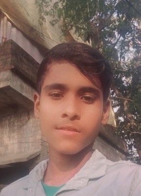 AROJIT, 18, India, Lālgola