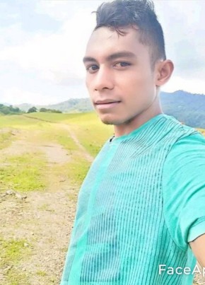 Jovla HR, 20, East Timor, Dili