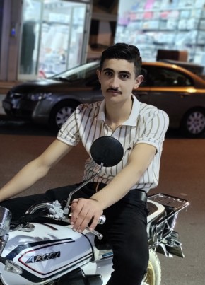 احمد из Mersin 24 года