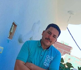 Soud, 37, Adh Dhayd