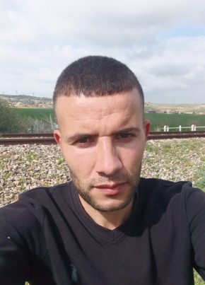 Abdellatif, 34, People’s Democratic Republic of Algeria, Oran
