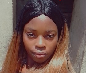 Emmanuella, 19, Abidjan