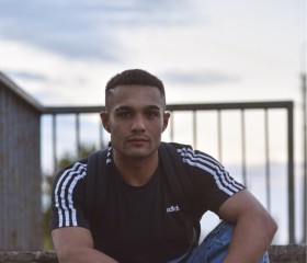 Aleksandr, 25, Pskov