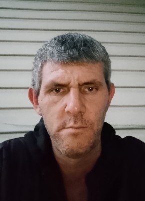 Михаил из Саратова 44 года