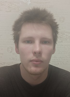 Максим из Сургута 24 года