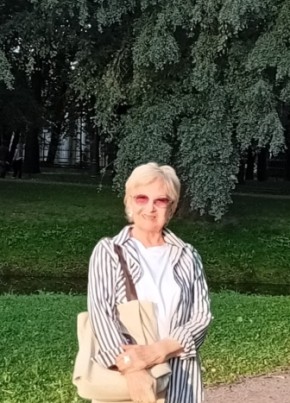 Людмила из Санкт-Петербурга 64 года