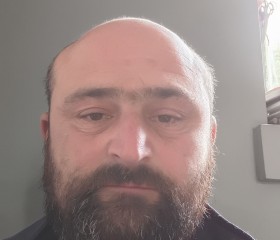 Giorgi, 40, Borjomi
