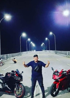 RR, 31, Indonesia, Lahat