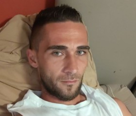 Florin Raducu, 31, Charleroi