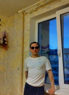Александр, 40, Россия, Череповец