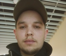 Yulian, 24, Birsk