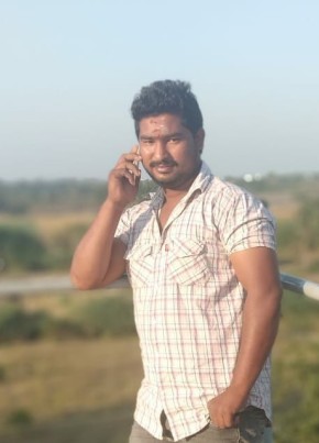 Ram Mudhiraj, 29, India, Karīmnagar