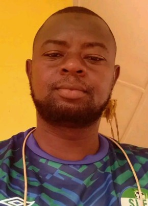 Morlai Dumbuya, 40, Sierra Leone, Freetown
