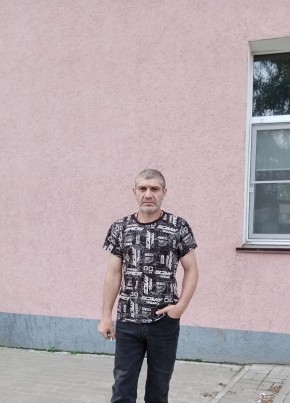 Артур из Озеры 44 года