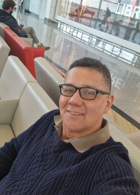 Oliveira из Brussel 57 лет