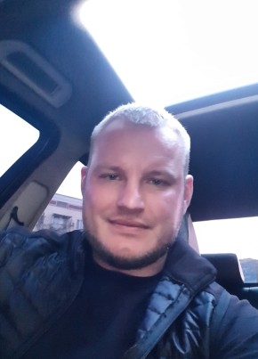 Олег, 31, Россия, Чехов