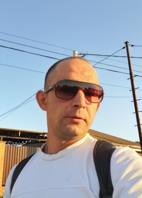 Вадим из Азова 34 года