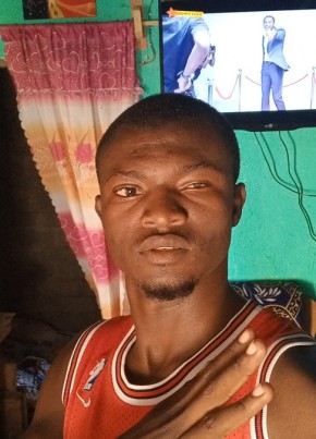 Laporte, 21, République centrafricaine, Bouar