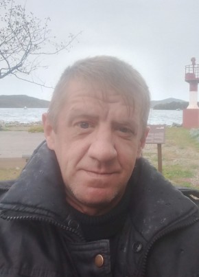 Юрий из Владивостока 42 года